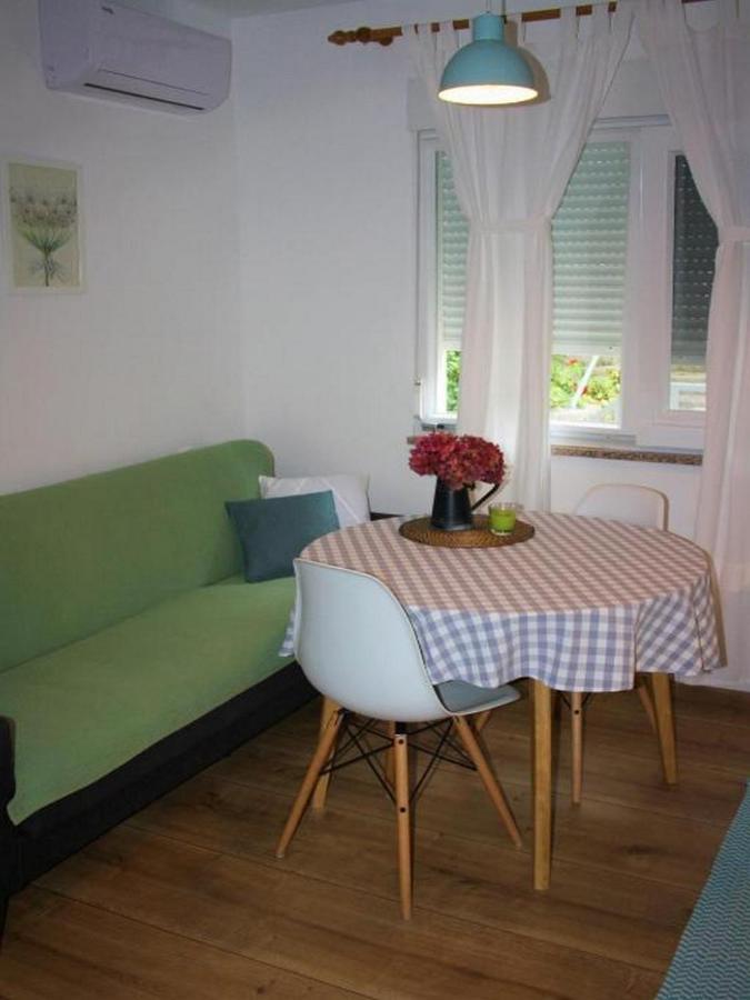 Apartmani Melita Malinska Luaran gambar
